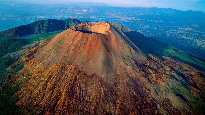 A bird's-eye view of Mount Vesuvius