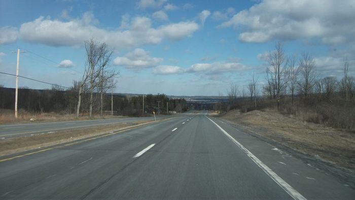 U.S. Route 20 is one of the longest highways in the United States, stretching from coast to coast. It offers an incredible journey across the country, passing through nine states and numerous landmarks.