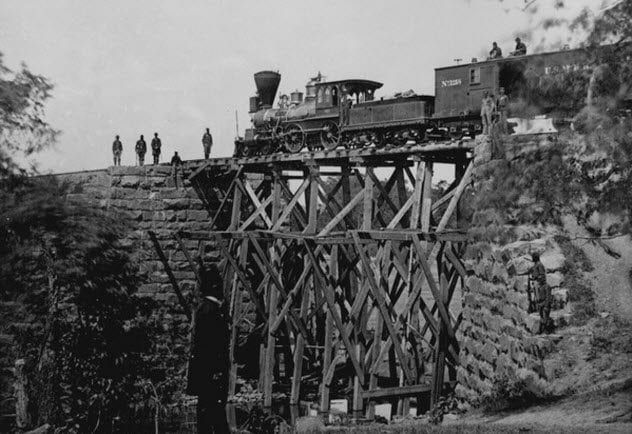 6-civil-war-train