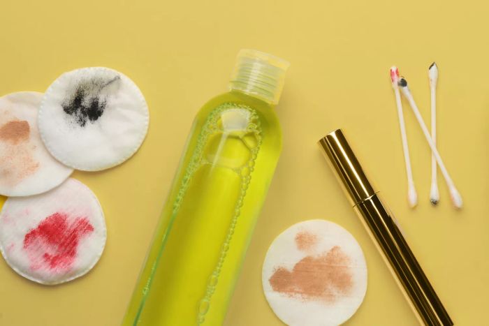Cotton pads and makeup removers