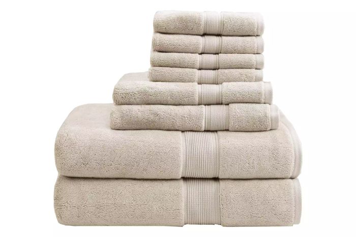 Madison Park Signature 800GSM Luxury Bath Towels made of 100% cotton