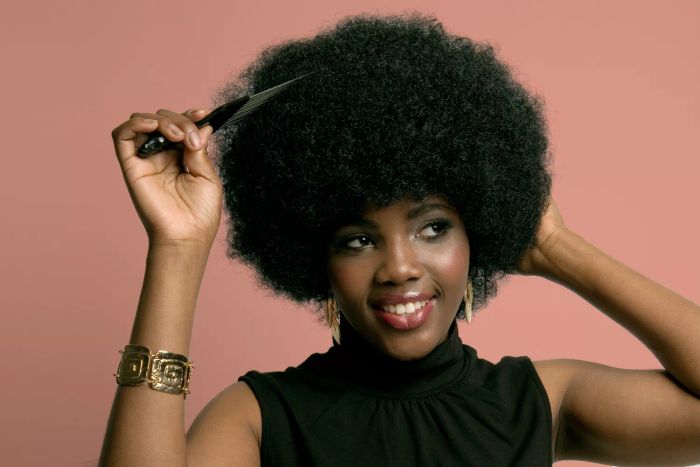 70s-hair-style-GettyImages-200415854-001