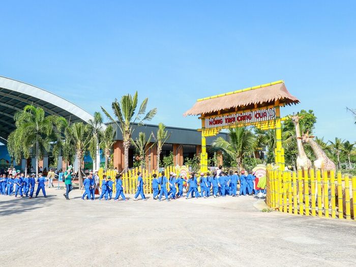 Thông tin chi tiết về giá vé Khu Du lịch Đại Nam cập nhật mới nhất năm 2025.