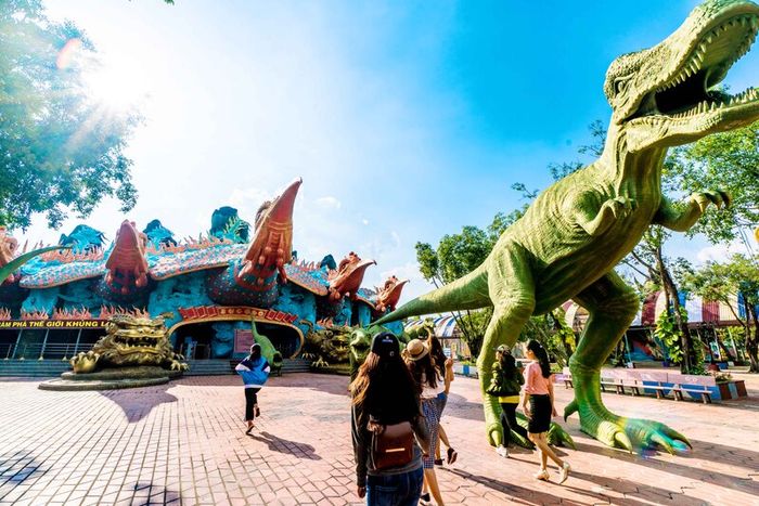 Thông tin chi tiết về giá vé của Khu du lịch Đại Nam mới nhất, cập nhật năm 2025.