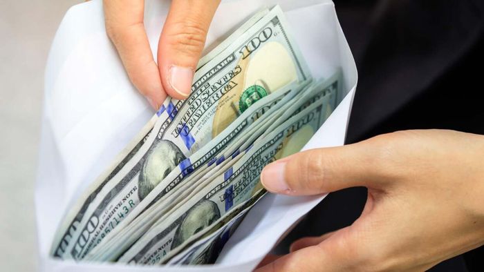 Start Cash Stuffing to Limit Your Expenses