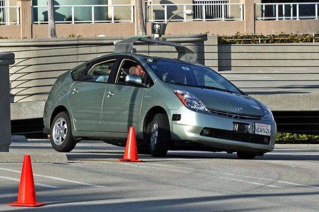 800px-Jurvetson_Google_driverless_car_trimmed