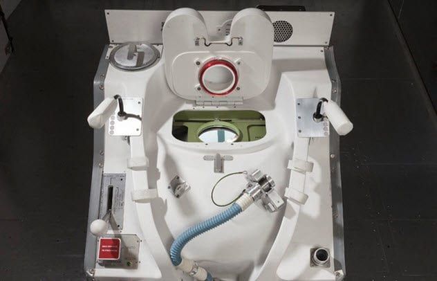 6-space-toilet