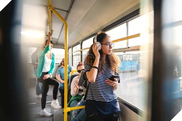 Mối lo ngại về tác hại của tai nghe chống ồn đối với khả năng xử lý âm thanh