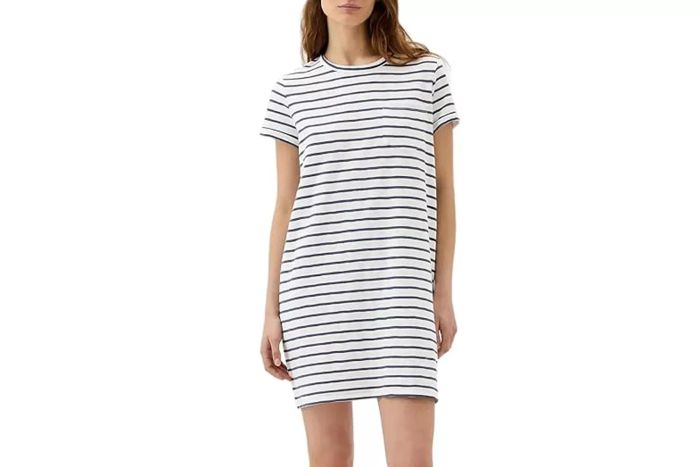 GAP Women's Relaxed Pocket T-shirt Dress