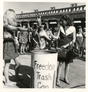 Bra-Burning Freedomtrashcan