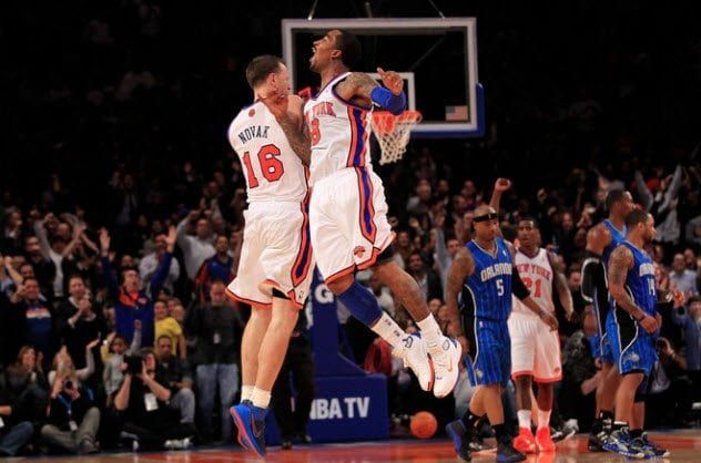 6a-chest-bump-knicks