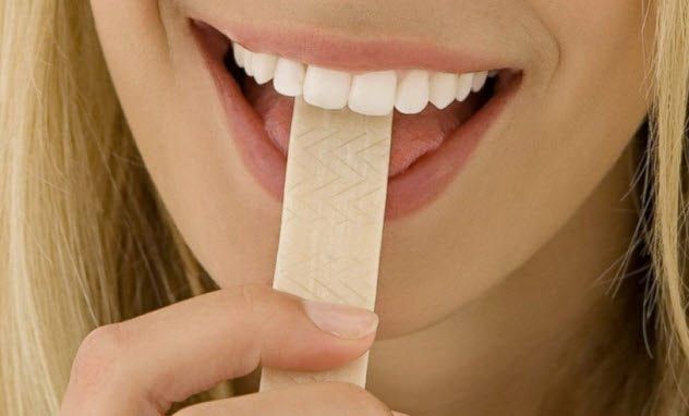 2-happy-chewing-gum