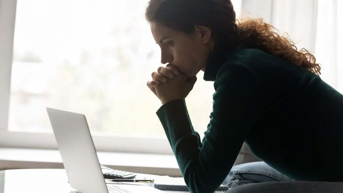 Money-related arguments are common in relationships, just like issues such as infidelity or differing values. However, a lack of trust, poor communication, or a combination of both often fuels these conflicts. Adding finances to the mix only intensifies the strain, especially when partners share expenses like meals, rent, mortgages, or raising children. A recent survey sheds light on the most prevalent financial arguments—giving you insight to steer clear of them in your own relationship.