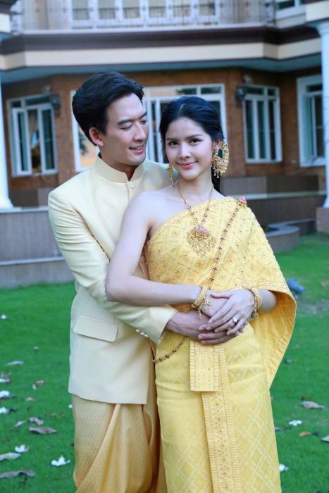 “หงส์ฟ้า” ถูกจัดหมั้นแล้ว! “กานต์” ถูกบีบให้แต่งงานตามที่แม่ต้องการ ไม่ทนอีกต่อไปจึงขอเปิดฉากเผชิญหน้ากับ “น้ำผึ้ง-ณัฐริกา” อย่างเต็มที่