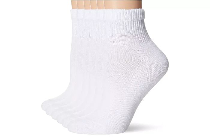 Amazon Hanes Ultimate Women's 6-Pack Comfort Toe Seamed Ankle Socks