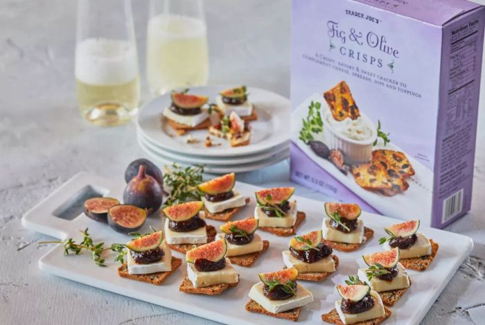 Fig and Olive Crisps