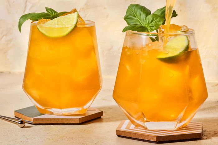 Peach Smash cocktail