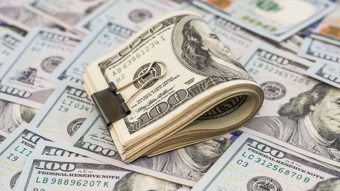 How Much Cash Should You Keep in Your Bank Accounts?