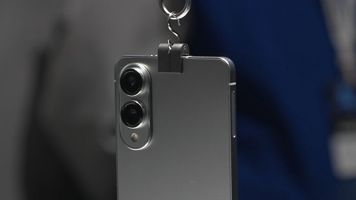 Galaxy S25 Edge sở hữu camera kép ở mặt lưng