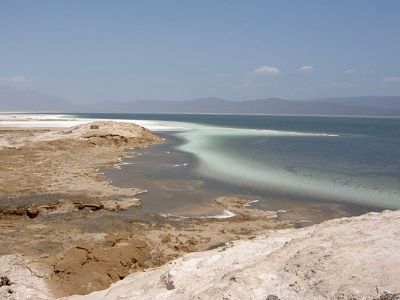 800Px-Lake Assal 3-Djibouti