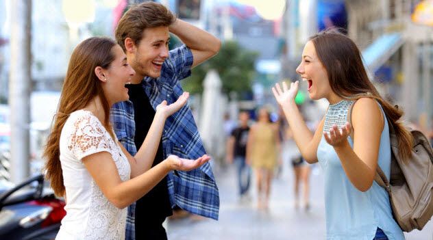 7e-surprise-meeting-of-friends_83102257_SMALL copy