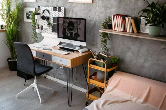 A minimalist and tidy workspace for a graphic designer