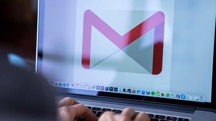 Gmail brings the concept of self-destructing emails, adding a new level of privacy to your communications.