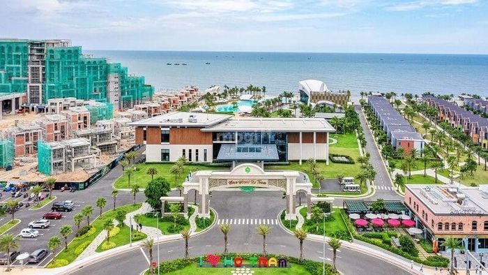 Thị trường bất động sản tại ngã tư Hồ Tràm hiện đang thu hút sự quan tâm của nhiều nhà đầu tư.