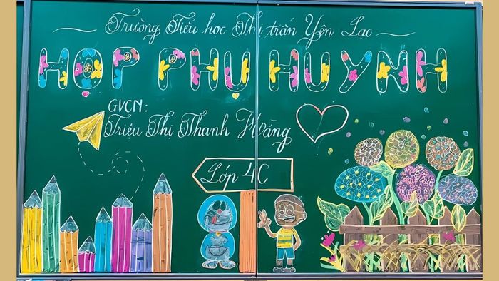 Bảng lớp học với thiết kế trang trí cho buổi họp phụ huynh