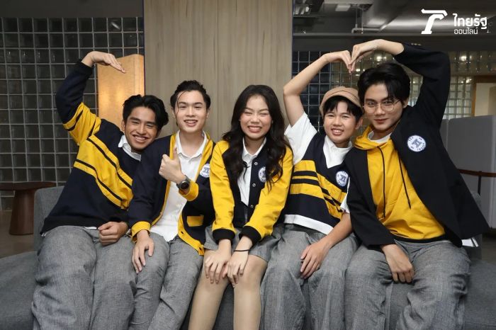 Yes Indeed จากการเล่นดนตรีเปิดหมวกสู่การเป็นศิลปินใหม่ที่พร้อมพิสูจน์ความสามารถของตัวเอง