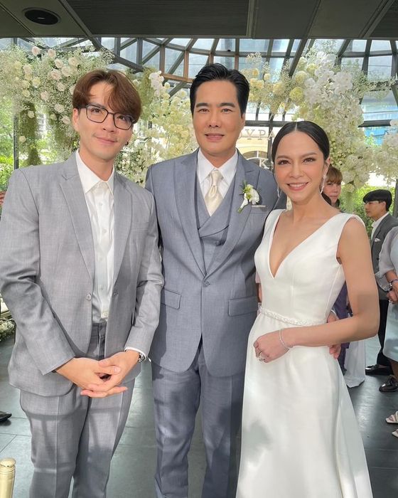 เคลลี่ ธนะพัฒน์ เข้าสู่ประตูวิวาห์