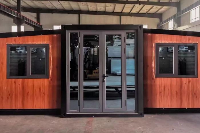 Portable Prefabricated Tiny Home with Kitchen Cabinets