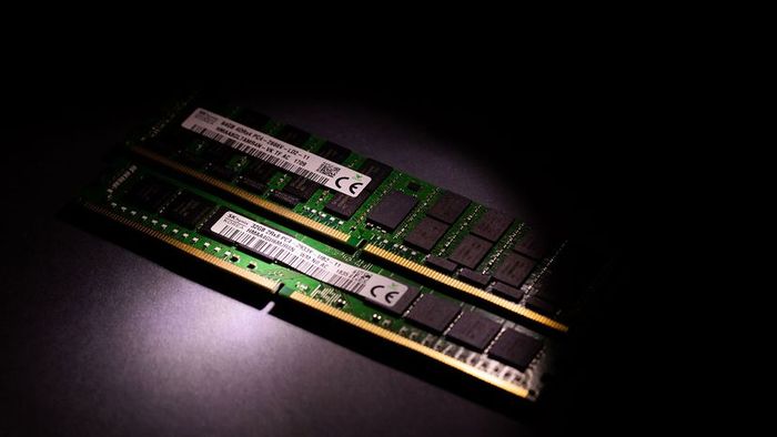 RAM (Random-Access Memory)
