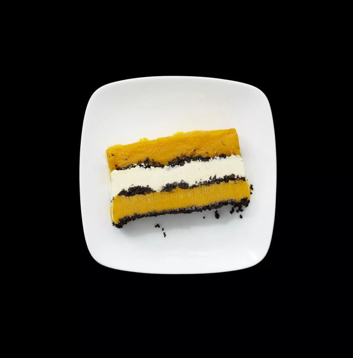 Vanilla Mango Ice Cream Cake