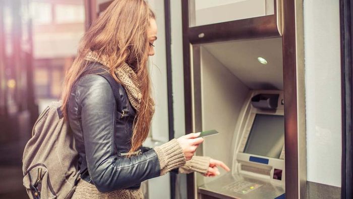 What to Do If Your Credit or Debit Card Goes Missing During Your Travels