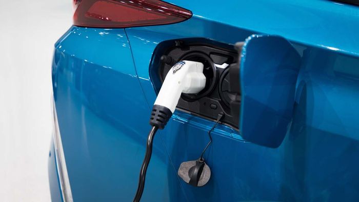 How to Retroactively Claim Tax Credits for Your Electric Vehicle