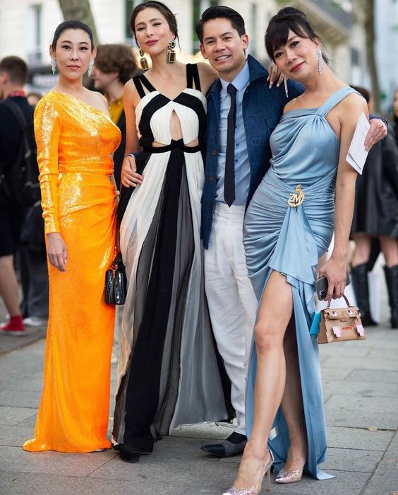ริต้า ศรีริต้า สวมเดรสผ้าชีฟองสีขาวดำจาก zuhair murad