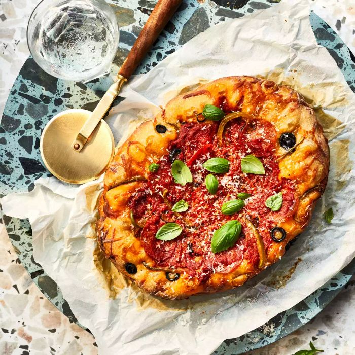 Slow Cooker Deep Dish Pizza