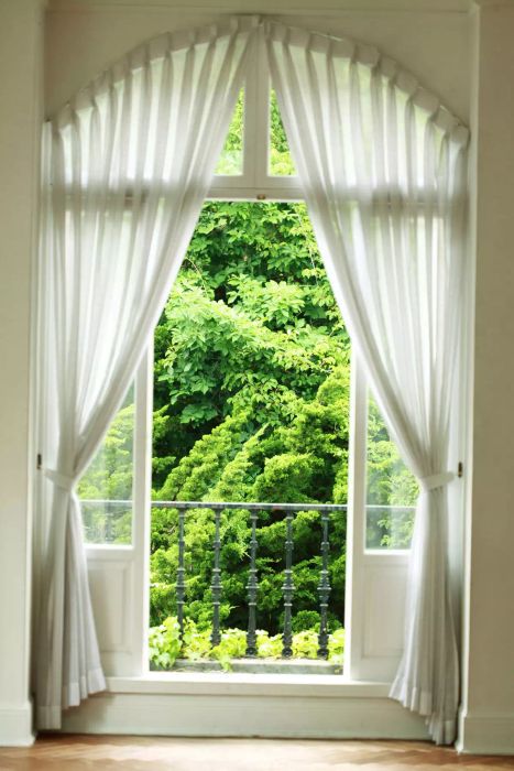 Curtains and Window Treatments Guide - curtain with tie-backs