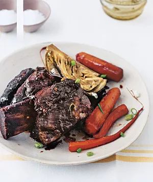 Slow-Cooker Asian Short Ribs