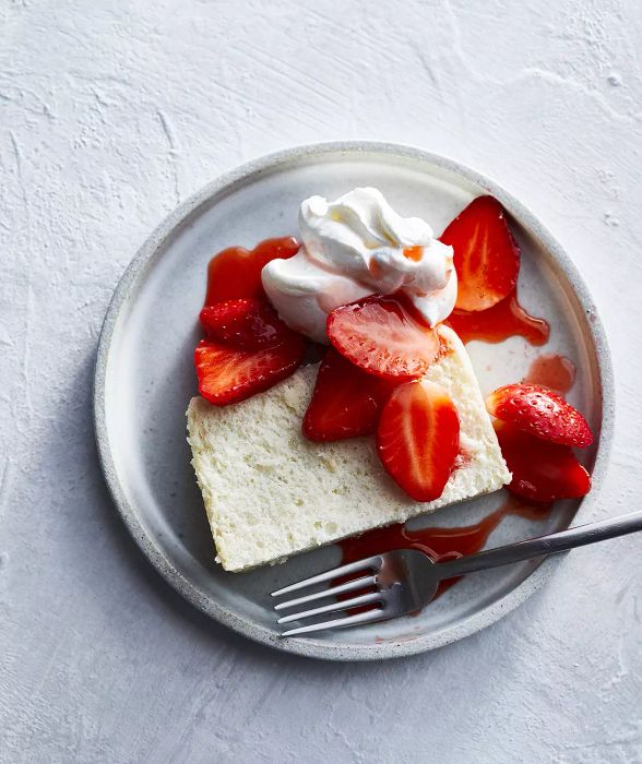 Slow Cooker Angel Food Cake