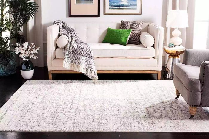 SAFAVIEH Madison Collection Area Rug Overview