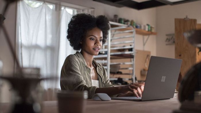 The Surface Laptop boasts a stunning 1” edge-to-edge PixelSense™ display