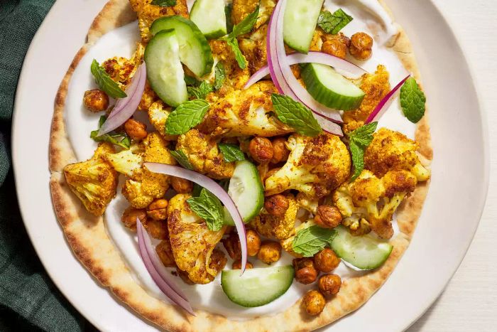 1023-DIN-Cauliflower-and-Chickpea-Shawarma-Wraps