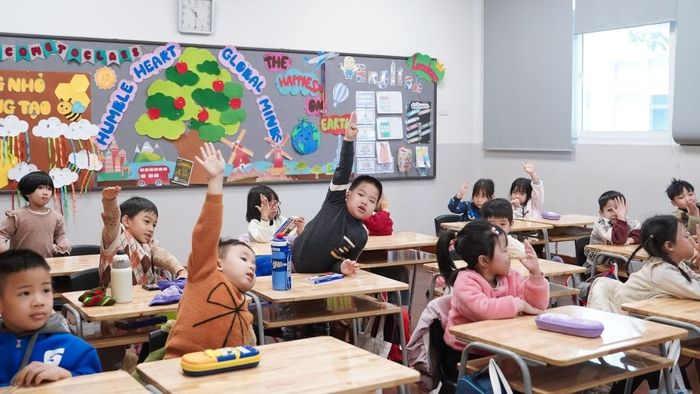 Những mẫu trang trí lớp học tiểu học đẹp mắt, tạo không gian học tập dễ tiếp cận và đầy cảm hứng cho học sinh.