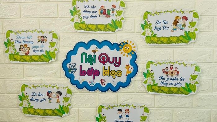 Trang trí lớp học tiểu học giúp không gian học tập thêm phần tươi mới và đầy năng lượng.