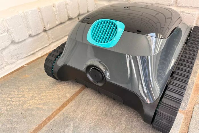 A close-up view of the front of the Aiper Scuba S1 Pool Cleaner