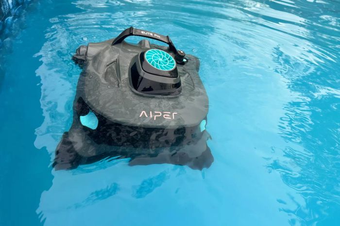 Aiper Elite Pro Cordless Robotic Pool Cleaner sinking in a pool