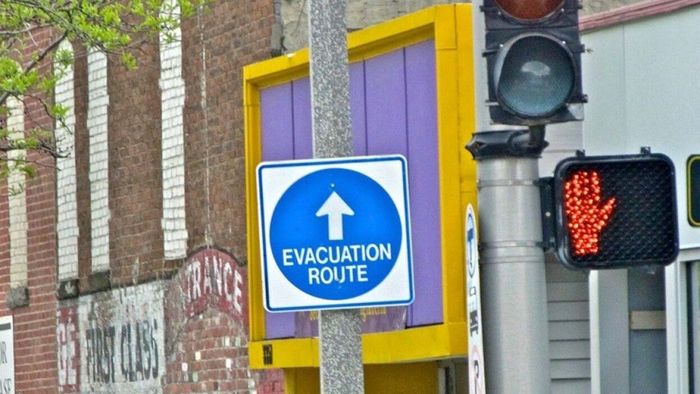 Keep These Crucial Financial Documents in Your Emergency Kit