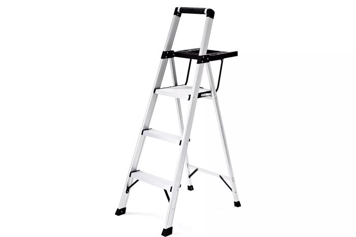Rubbermaid Lightweight Aluminum Step Stool